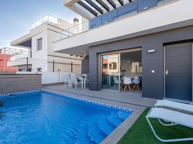 Villa / Chalet en venta Playas de Orihuela, Comunidad Valenciana