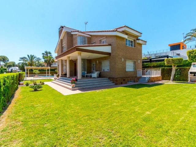 Villa / Chalet en venta Torrevieja, Comunidad Valenciana