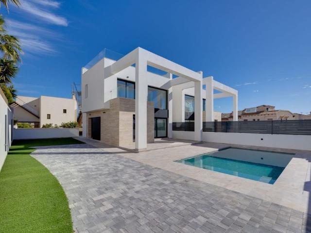 Villa / Chalet en venta Torrevieja, España