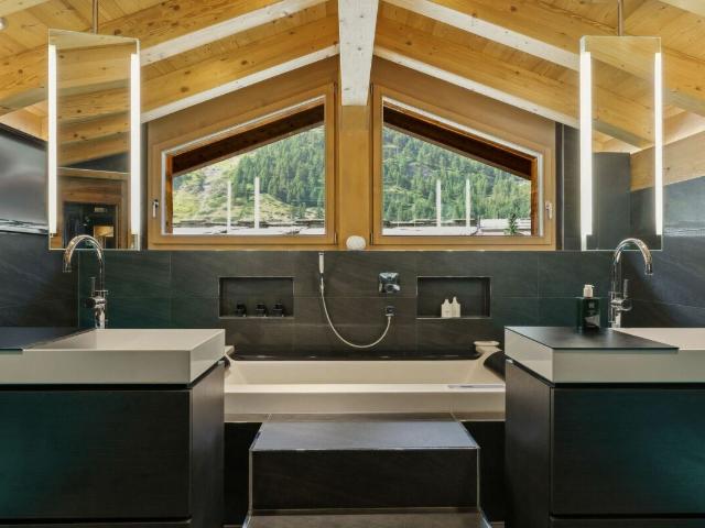 Villa chalet exclusive avec un design intérieur unique et une vue imprenable sur le Cervin | dreamo. Ch