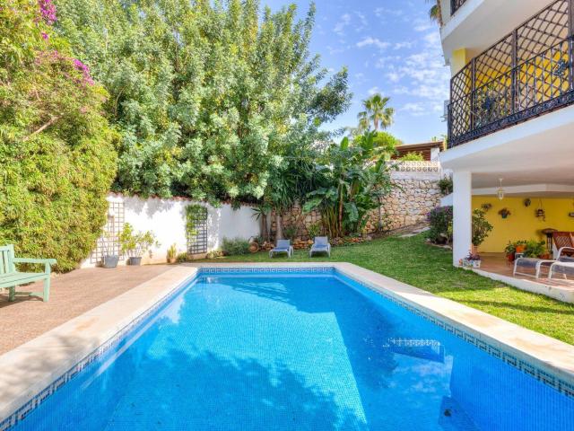 Villa Chalet, Fuengirola, Costa del Sol. 5 Dormitorios, 4. 143m² Fuengirola