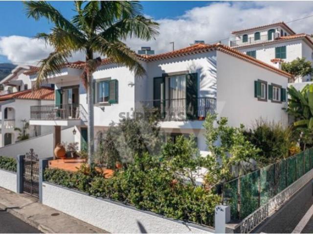 VILLA CHARME Urbanização Quinta do Faial Funchal