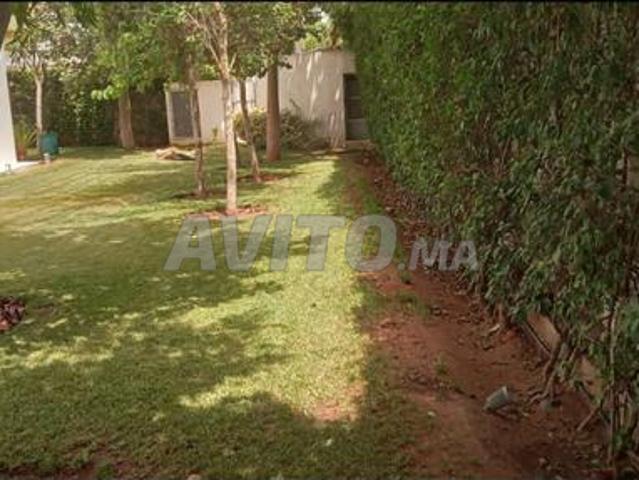 Villa commerciale à vendre Agdal Rabat