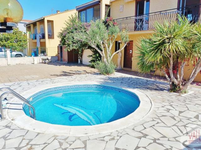 Villa composée de 2 logements, avec piscine !