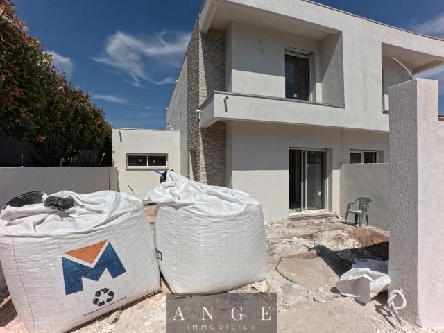 Villa contemporaine NEUVE LA FARLEDE