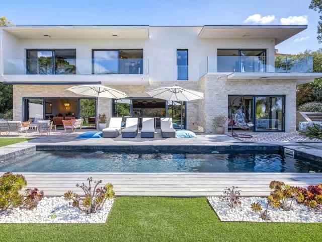 Villa contemporaine neuve – prestations haut de gamme et élé. 235m² Mougins