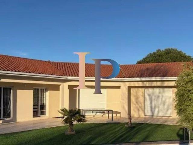 VILLA CONTEMPORAINE AVEC LOGEMENT INDEPENDANT