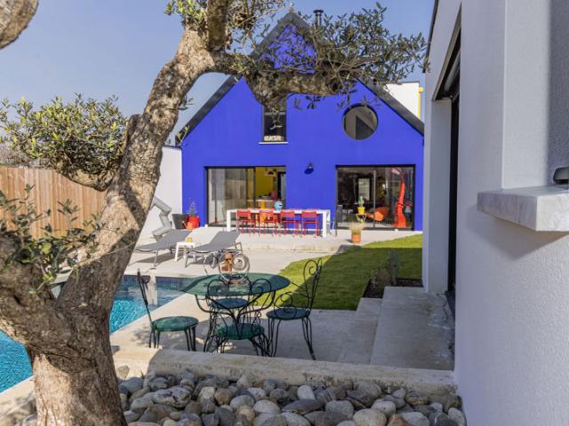 Villa contemporaine avec piscine