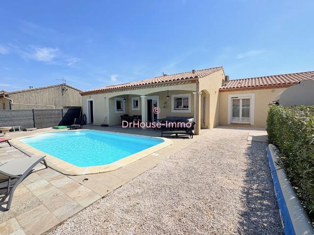 Villa contemporaine avec piscine