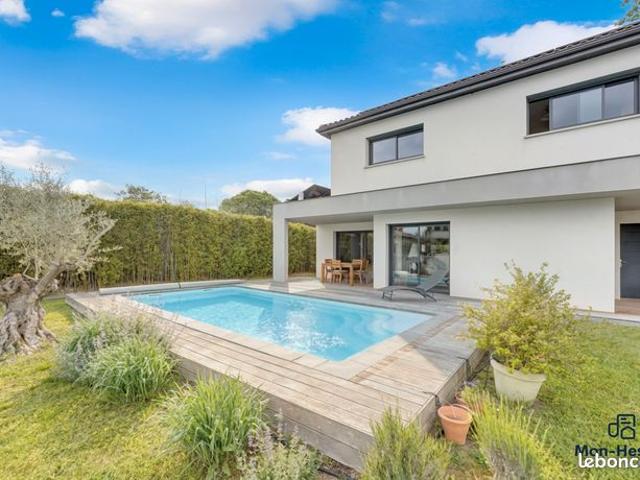 Villa contemporaine avec piscine à Toulouse Saint Simon – 4 chambres