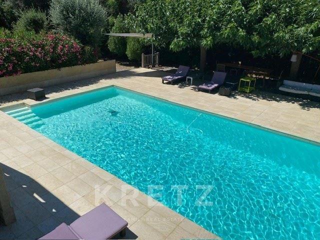 Villa contemporaine avec piscine dans un environnement prése. 234m² Porto Vecchio