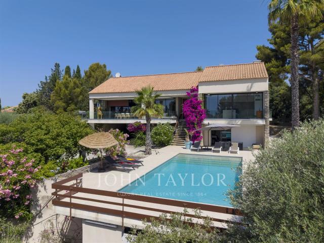 Villa contemporaine avec vue mer à vendre à La Ciotat 345m² La Ciotat