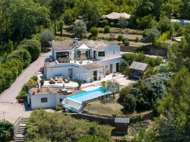 Villa contemporaine avec vue panoramique – Fayence / Tourrettes