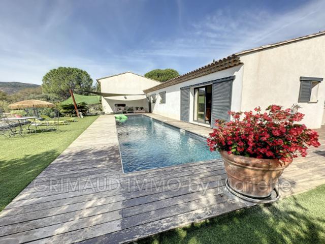 Villa contemporaine avec vue sur vignes et piscine