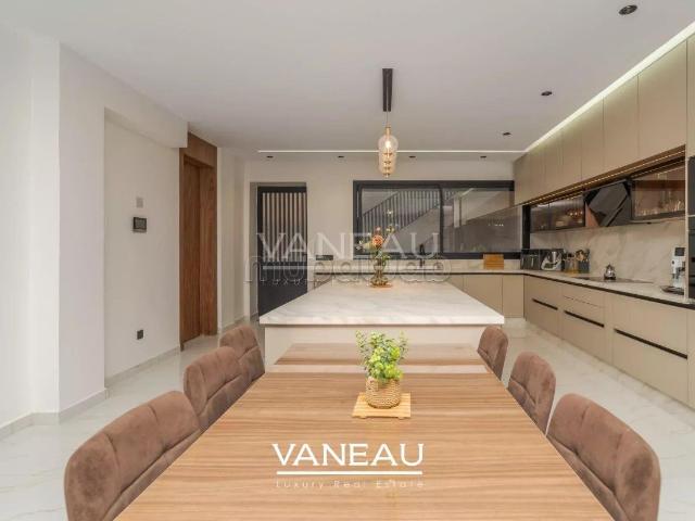 Villa contemporaine à louer sur golf