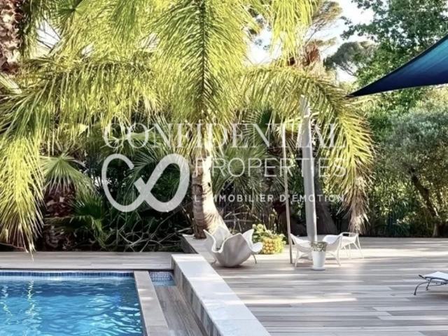 Villa contemporaine, à quelques pas des plages et port du Brusc 83140 SIX FOURS LES PLAGES LE BRU