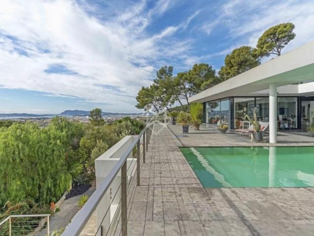 Villa Contemporaine à Toulon Vue Mer, Ville et Collines