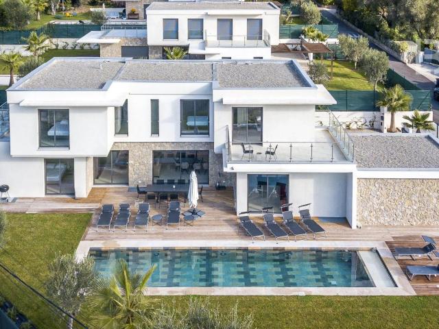 Villa contemporaine à vendre au calme absolu 265m² Mougins
