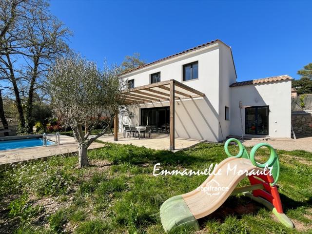 Villa contemporaine à vendre 4 pièces BAGNOLS EN FORET 83
