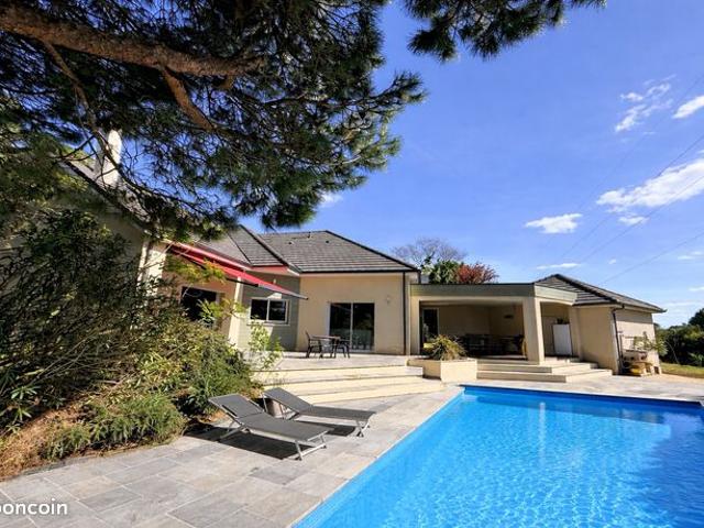 ✨ Villa contemporaine d’exception avec piscine – Sur Les hauteurs de Malemort