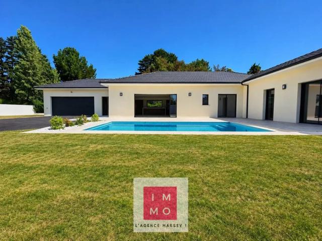 VILLA CONTEMPORAINE D’EXCEPTION – PLAIN PIED AVEC PISCINE ET DOUBLE GARAGE
