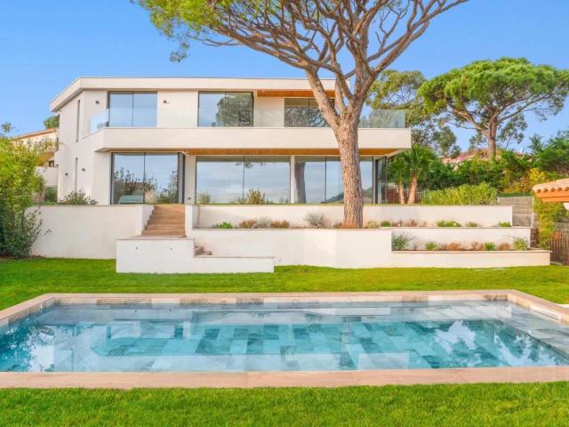 Villa CONTEMPORAiNE De PRESTiGE Vue MER 482m² Sainte Maxime