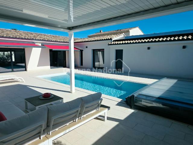 Villa contemporaine de 154m² + pool house 154m² Saint Victor la Coste