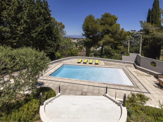 Villa contemporaine de 170m2 avec vue dégagée