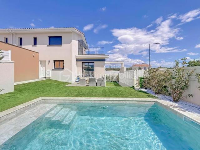 VILLA CONTEMPORAINE DE 104 M² AVEC PISCINE ET GARAGE À MONTARNAUD