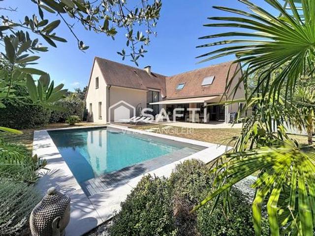 Villa contemporaine de 250m2 piscine & 5 chambres