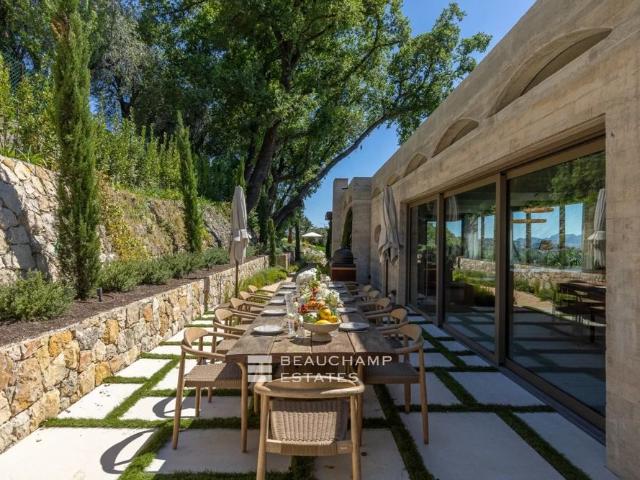 Villa contemporaine de 5 chambres à Mougins proche de Cannes