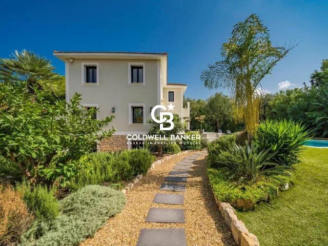 Villa contemporaine – Domaine sécurisé, plages à pied 250m² Antibes