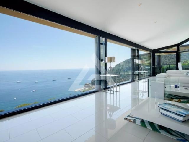 VILLA CONTEMPORAINE EZE BORD DE MER VUE MER EXCEPTIONNELLE