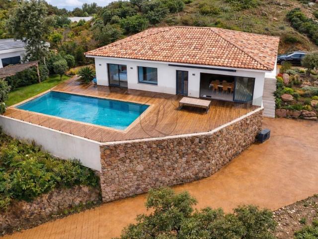 Villa contemporaine en Vefa à Sainte Lucie de porto Vecchio. 159m² Porto Vecchio