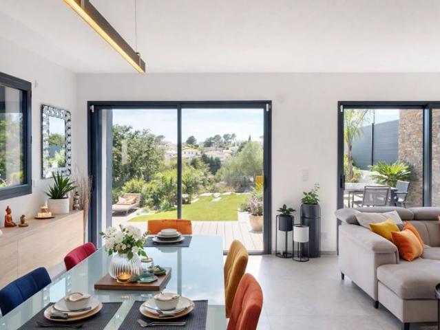 VILLA CONTEMPORAINE FRÉJUS TOUR DE MARE