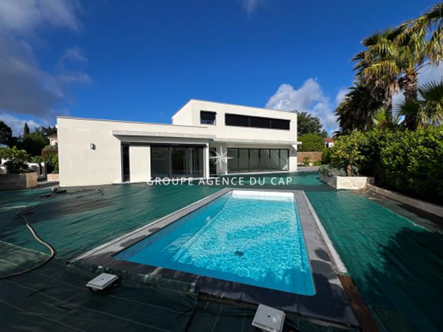 Villa contemporaine Grimaud 6 pièce s 204 m2, 5 chambres en suite, garage double