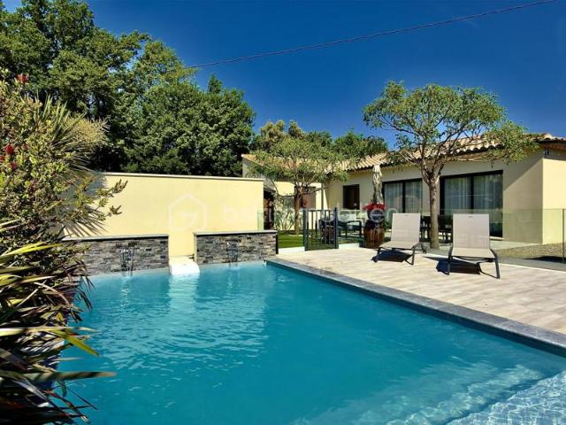 VILLA CONTEMPORAINE, PLAIN PIED, AU CALME