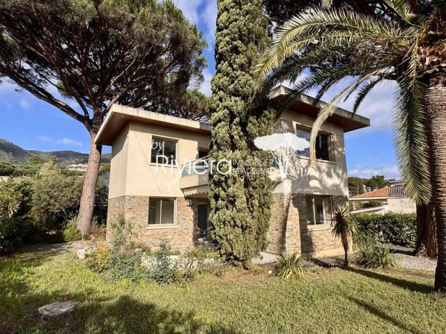 Villa contemporaine Proche centre !