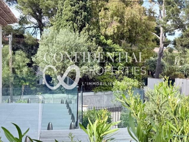 Villa contemporaine, proche centre et plages 83240 CAVALAIRE SUR MER