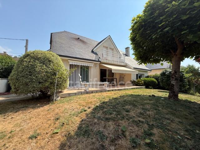 Villa contemporaine proche centre ville