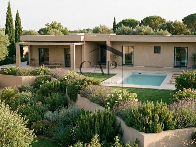 Villa contemporaine T4 neuve avec piscine, à quelques minute