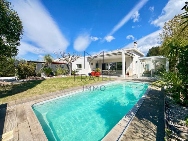 Villa contemporaine T5 de plain pied de 189 m2