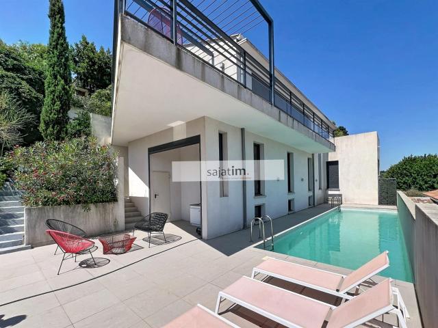 Villa Contemporaine 200 m² avec Piscine 208m² Le Beausset