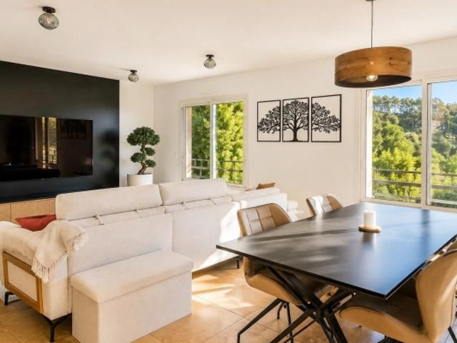 Villa contemporaine 5 pièces 118 m² Ollioules Colline Saint Laze