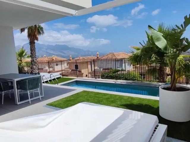 VILLA CONTEMPORÁNEA ELEGANTE EN POLOP HILLS RESIDENCIAL 90m² Polop