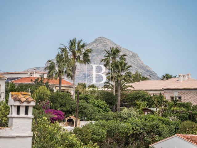 Villa con 3 dormitorios junto al Tosalet y cerca del Arenal. 166m² Jávea Xabia