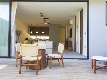 Villa con 3 rec?maras, alberca y rooftop en Temoz?n Norte