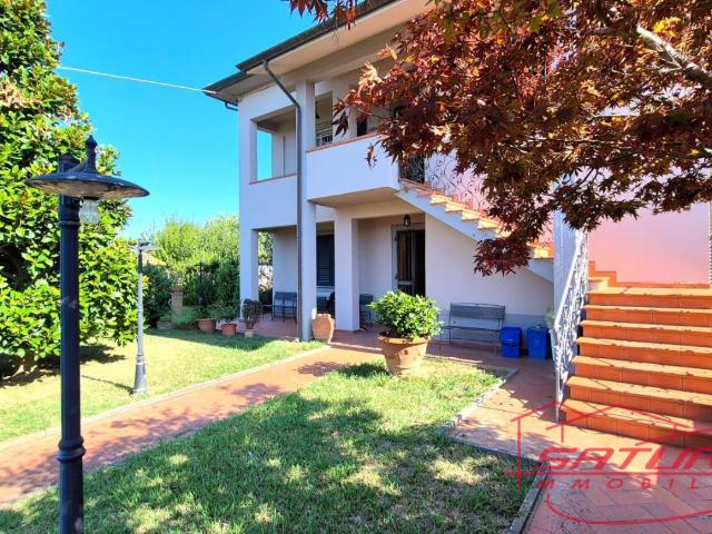 Villa con giardino, Capannori san colombano