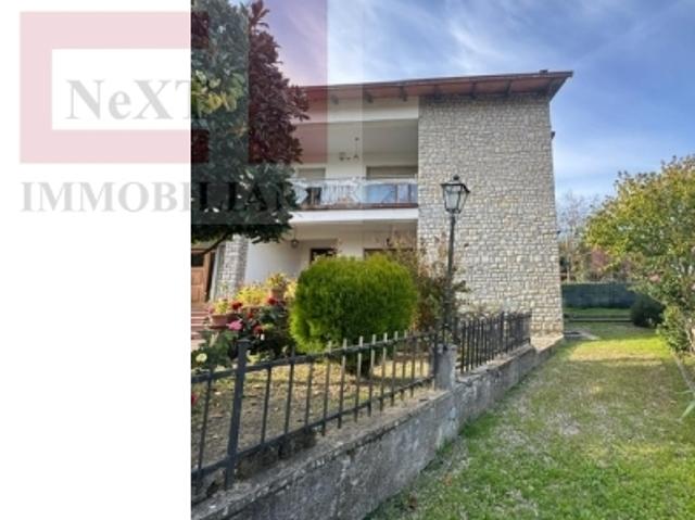 Villa con giardino, Castel San Niccolò stazione