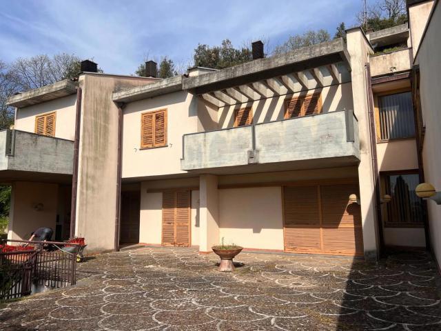Villa con giardino a Terni